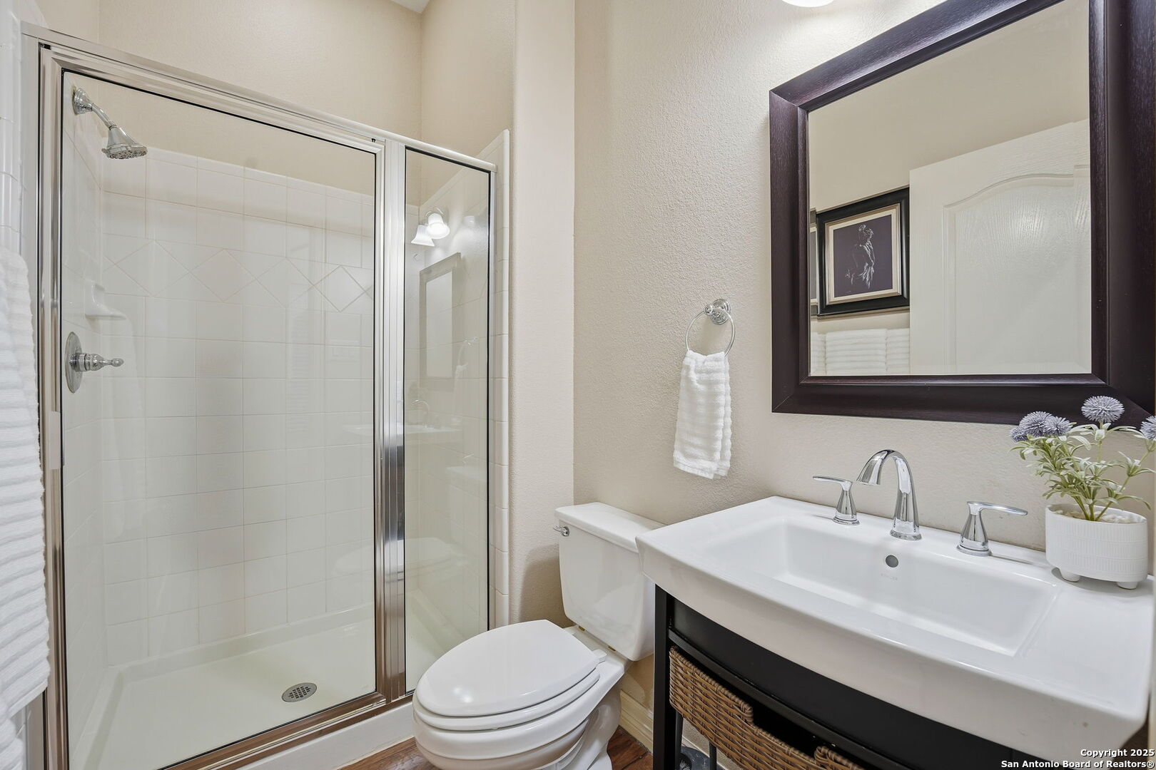 410 Heather Ridge San Antonio, TX 78260 - Photo 35 of 43 a bathroom with a sink toilet and shower