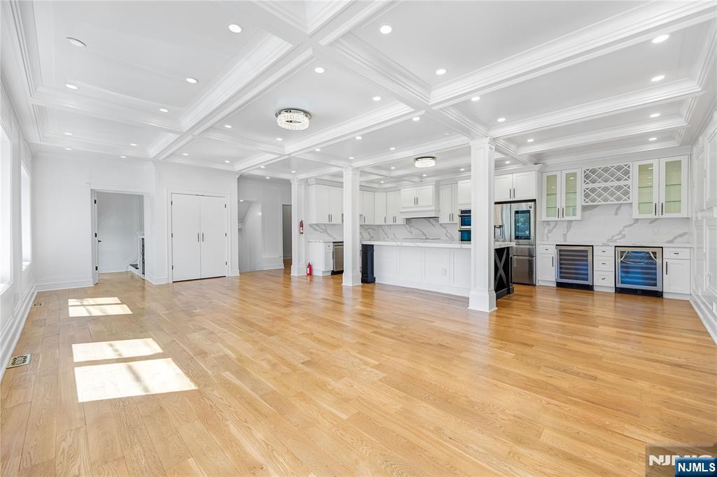 1080 River Road Edgewater, NJ 07020 - Photo 11 of 48