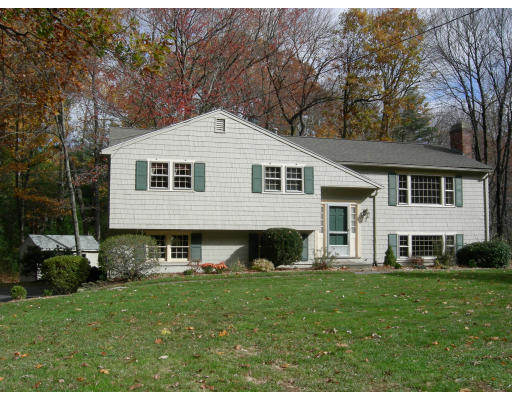2 Higate Road Chelmsford, MA 01824 - Photo 2 of 15
