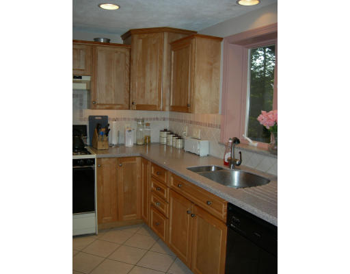 2 Higate Road Chelmsford, MA 01824 - Photo 6 of 15