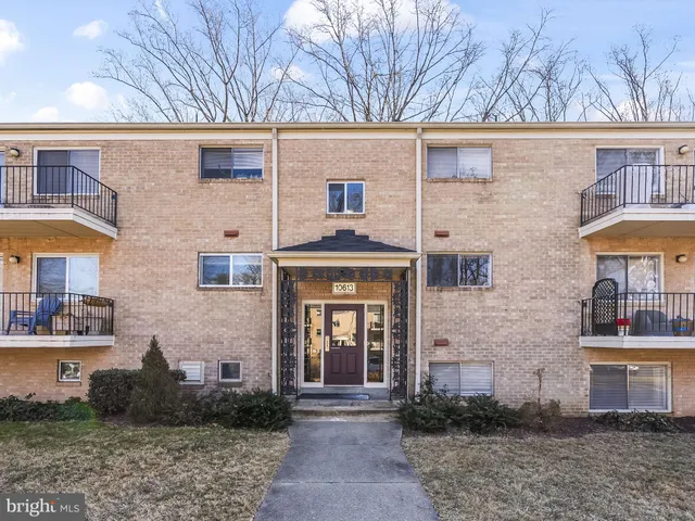 $2,378 | 10613 Montrose Avenue, Bethesda, MD 20814