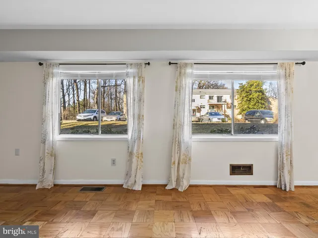 $2,378 | 10613 Montrose Avenue, Bethesda, MD 20814