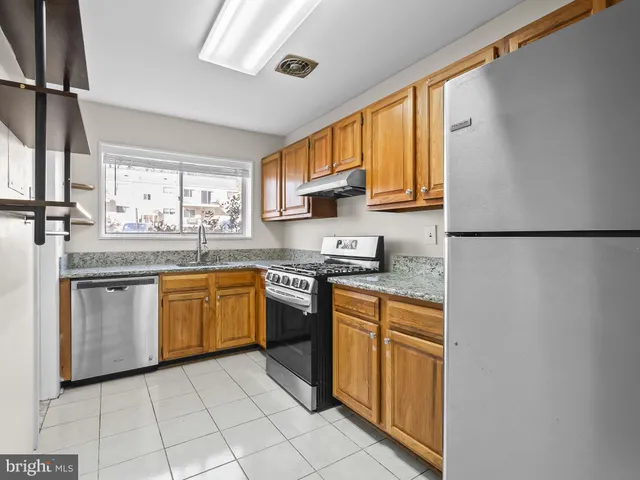 $2,378 | 10613 Montrose Avenue, Bethesda, MD 20814