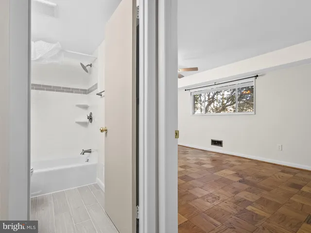 $2,378 | 10613 Montrose Avenue, Bethesda, MD 20814