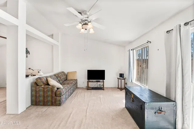 $379,990 | 1208 Oakwood Lane, Rosamond, CA 93560