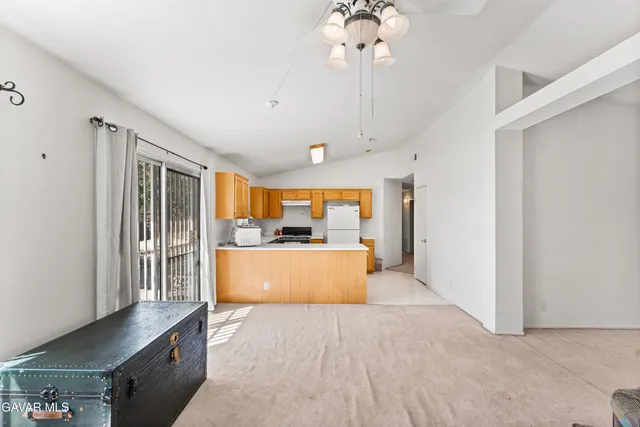 $379,990 | 1208 Oakwood Lane, Rosamond, CA 93560