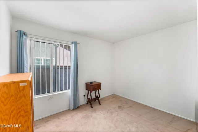 $379,990 | 1208 Oakwood Lane, Rosamond, CA 93560