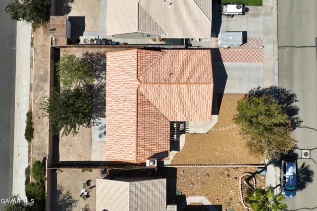 $379,990 | 1208 Oakwood Lane, Rosamond, CA 93560