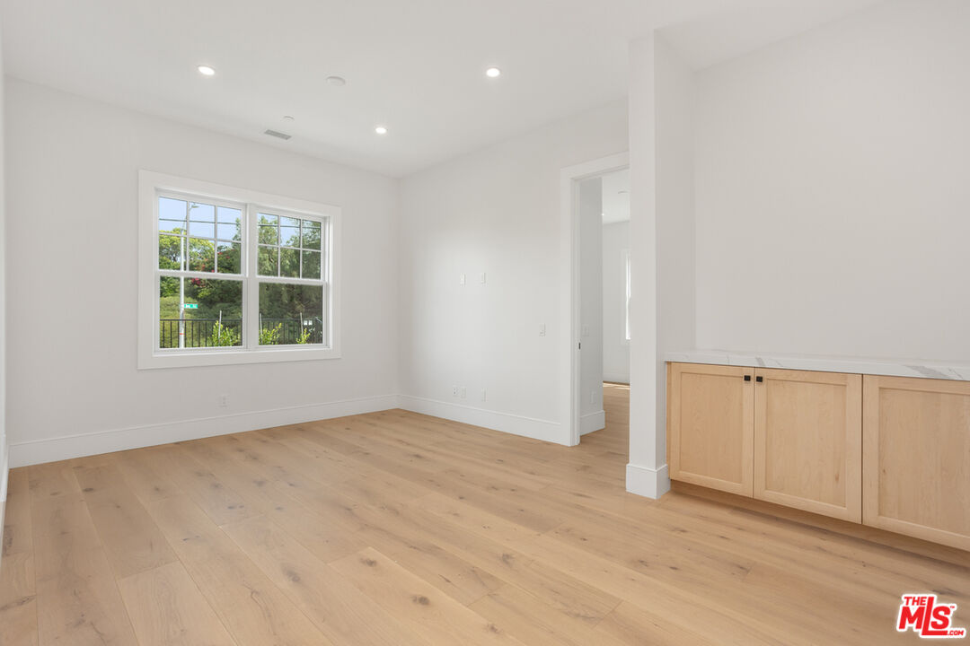 2527 Ivy Road Oceanside, CA 92054 - Photo 28 of 37