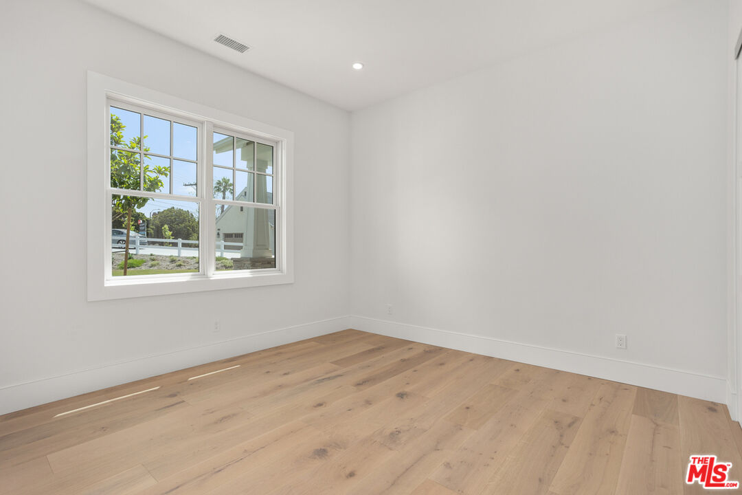 2527 Ivy Road Oceanside, CA 92054 - Photo 31 of 37