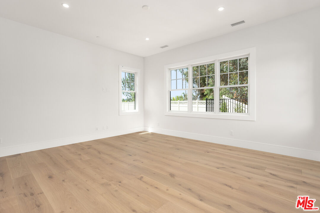 2527 Ivy Road Oceanside, CA 92054 - Photo 34 of 37