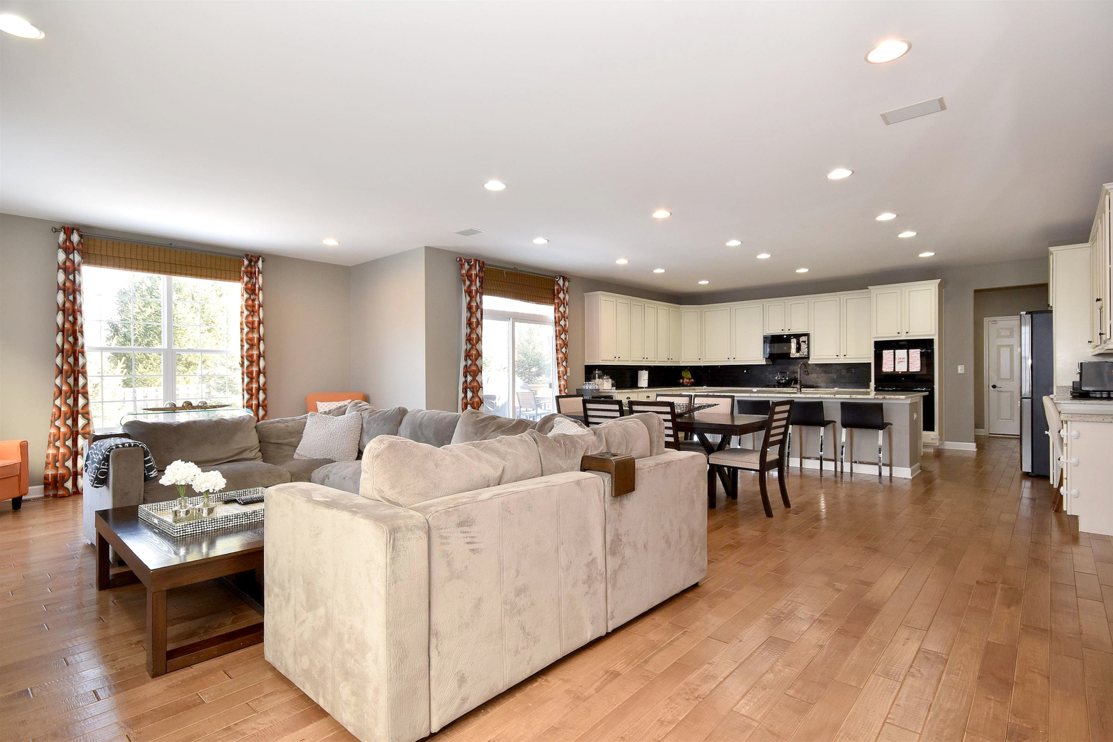 5871 Oak Ridge Way Lisle, IL 60532 - Photo 13 of 34