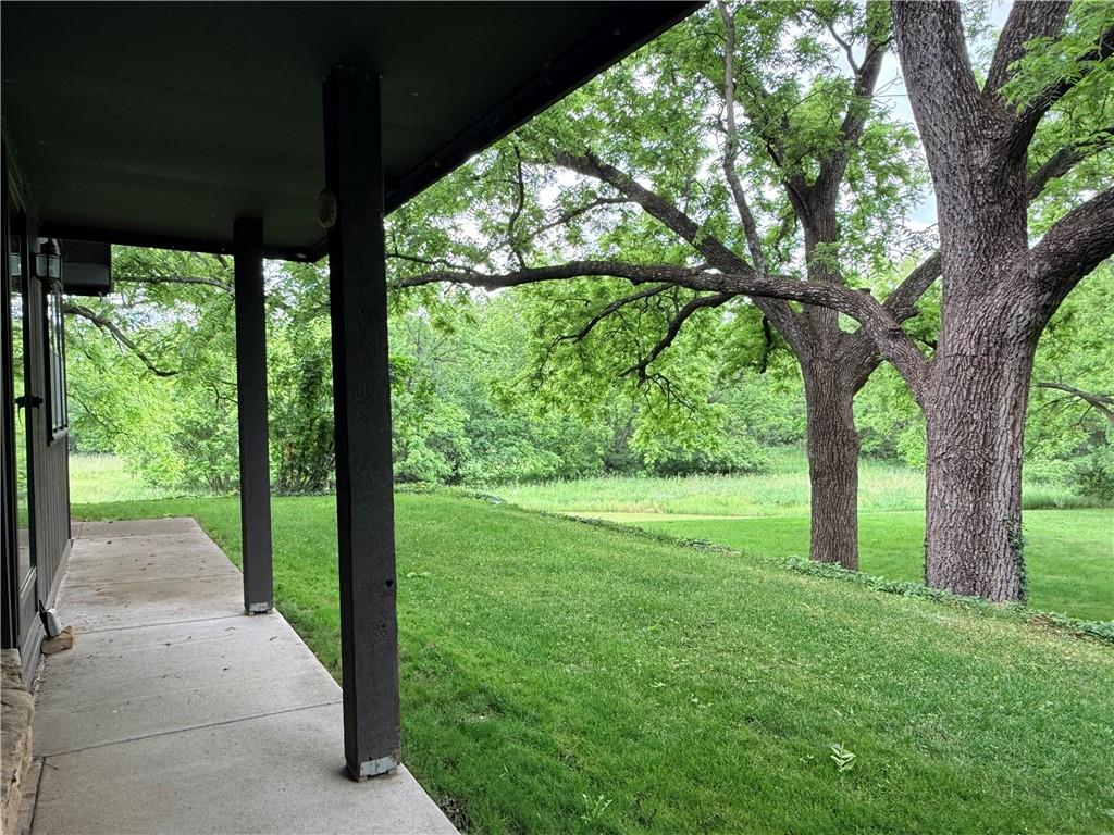 467 North 1600th Road Lawrence, KS 66049 - Photo 3 of 11