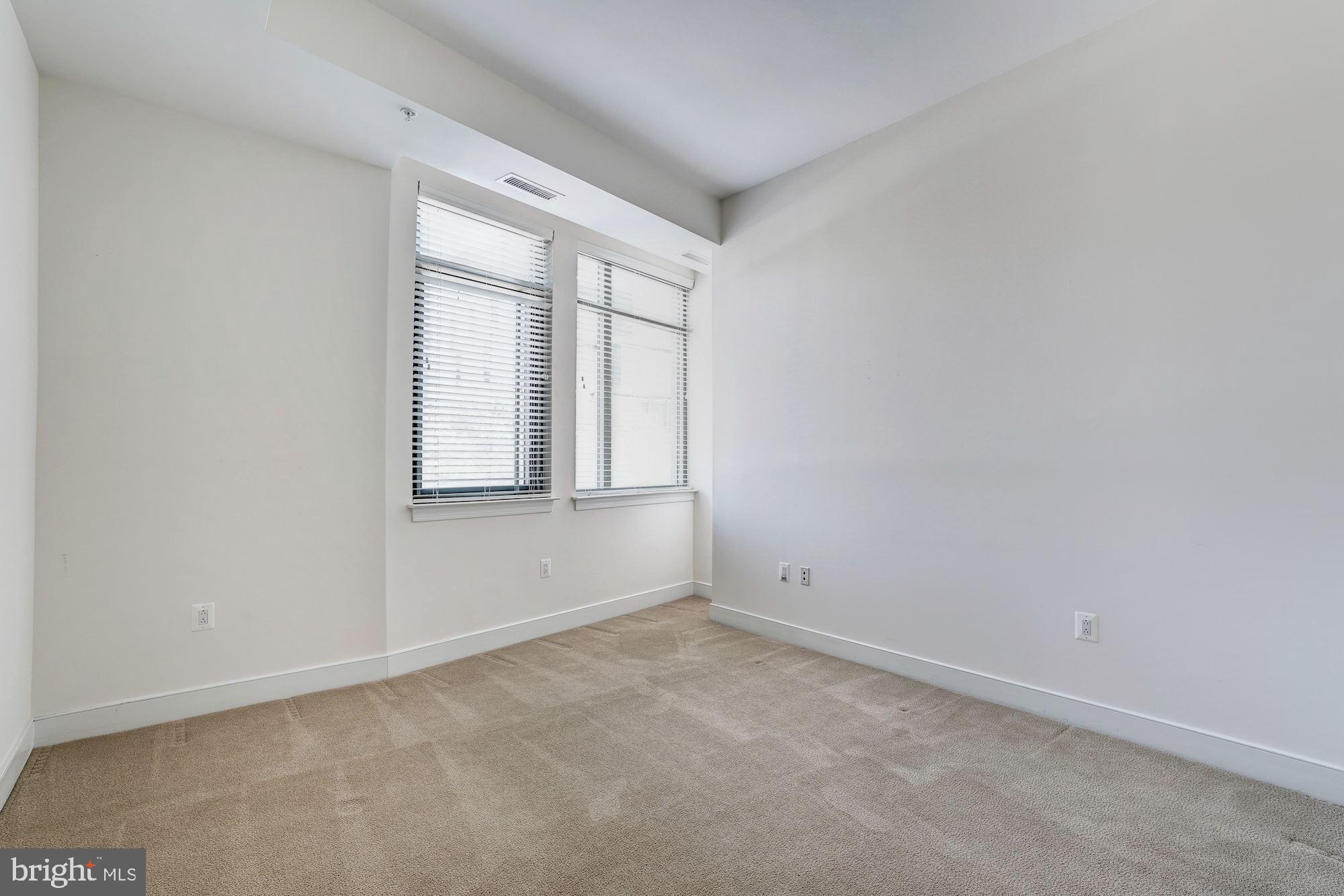 2425 L Street Northwest, Unit 736 Washington, DC 20037 - Photo 10 of 32