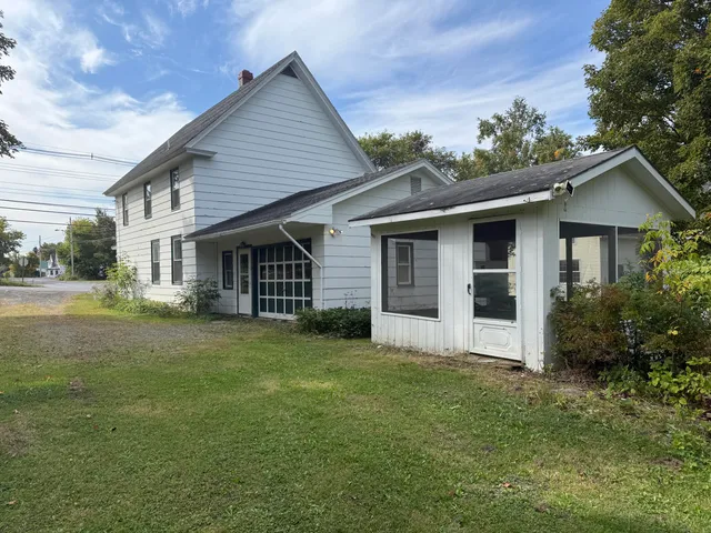 $129,900 | 162 Military Street, Houlton, ME 04730