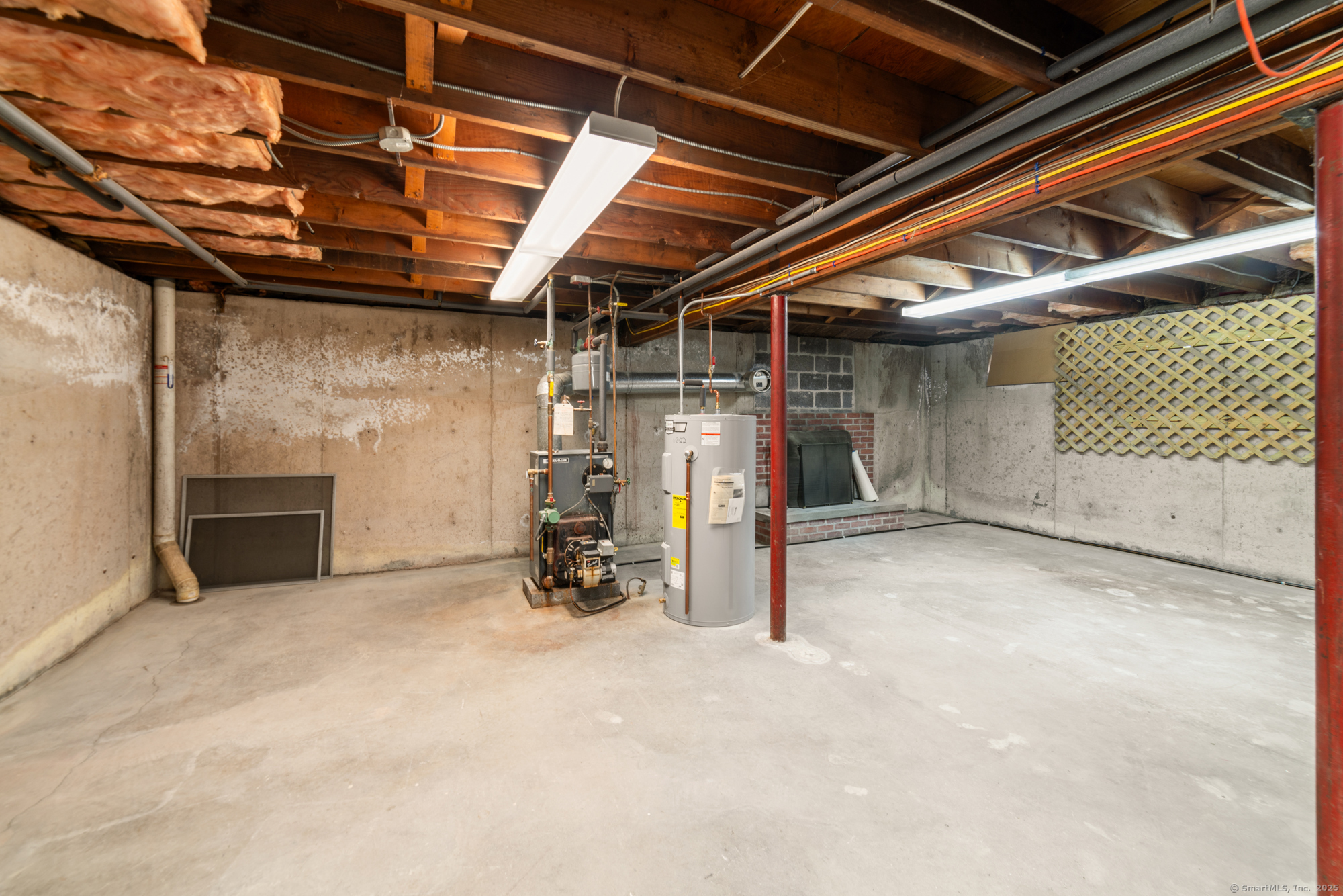 80 Dryden Drive Meriden, CT 06450 - Photo 18 of 23 a view of empty room with ceiling fan