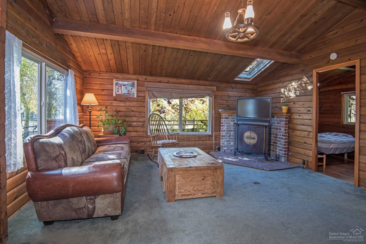 17092 Azusa Road Bend, OR 97707 - Photo 9 of 25 Gallery Image 9