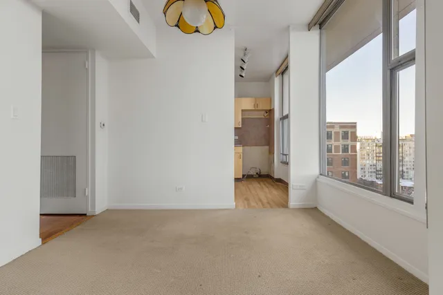 $165,000 | 3200 North Lake Shore Drive, Unit 1403, Chicago, IL 60657