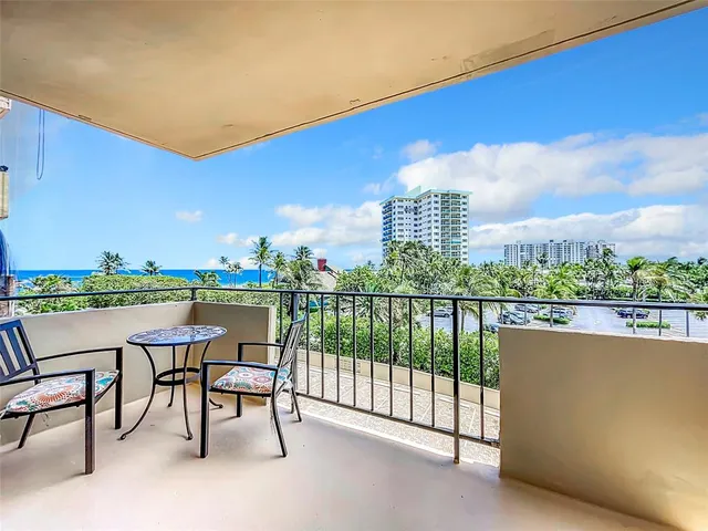 $520,000 | 2000 South Ocean Boulevard, Unit 3L, Lauderdale-by-the-Sea, FL 33062