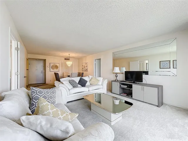 $520,000 | 2000 South Ocean Boulevard, Unit 3L, Lauderdale-by-the-Sea, FL 33062