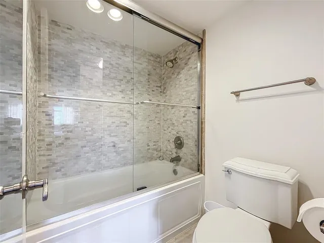 $520,000 | 2000 South Ocean Boulevard, Unit 3L, Lauderdale-by-the-Sea, FL 33062