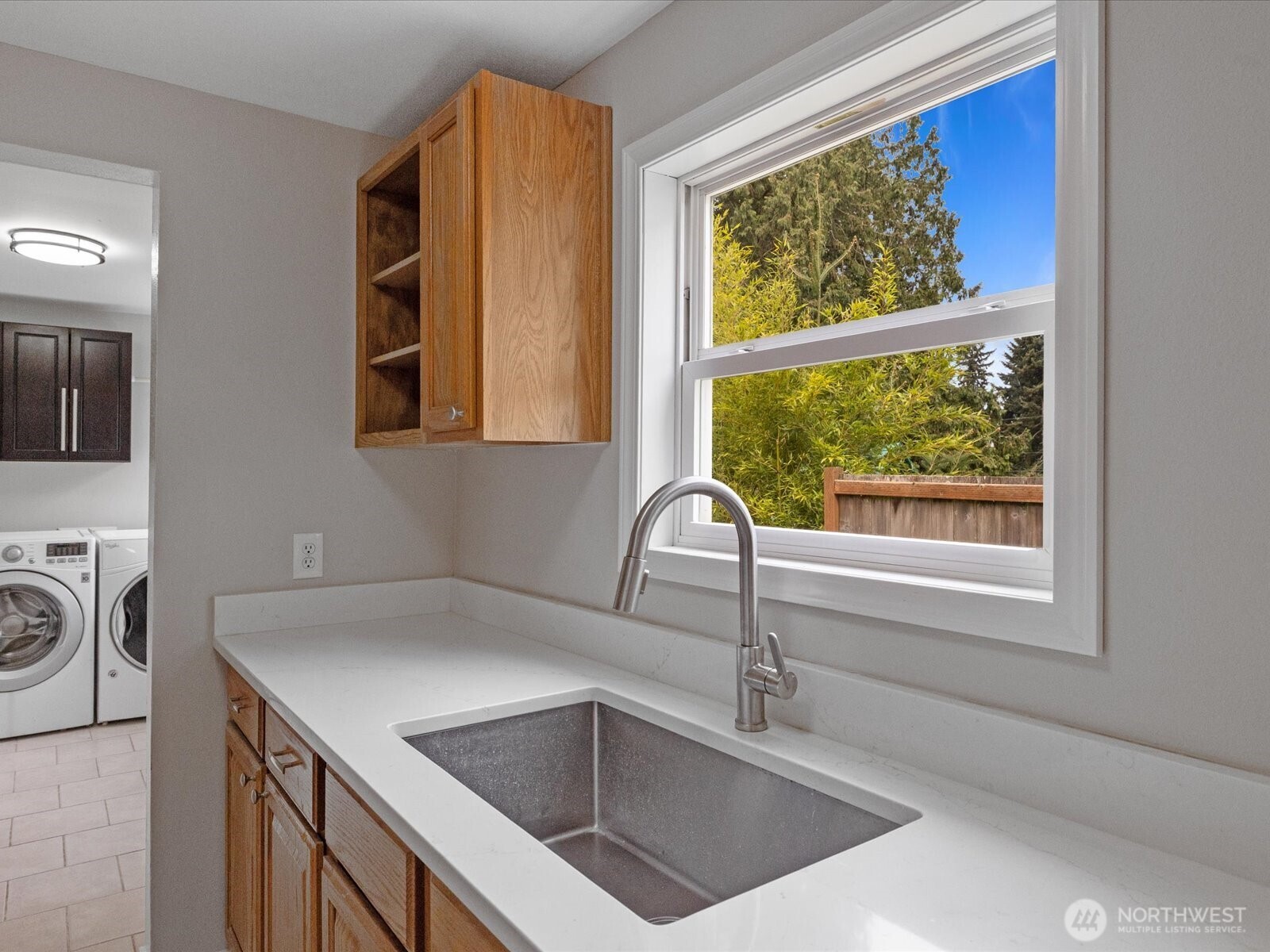7631 201st Street Southwest Edmonds, WA 98026 - Photo 13 of 34