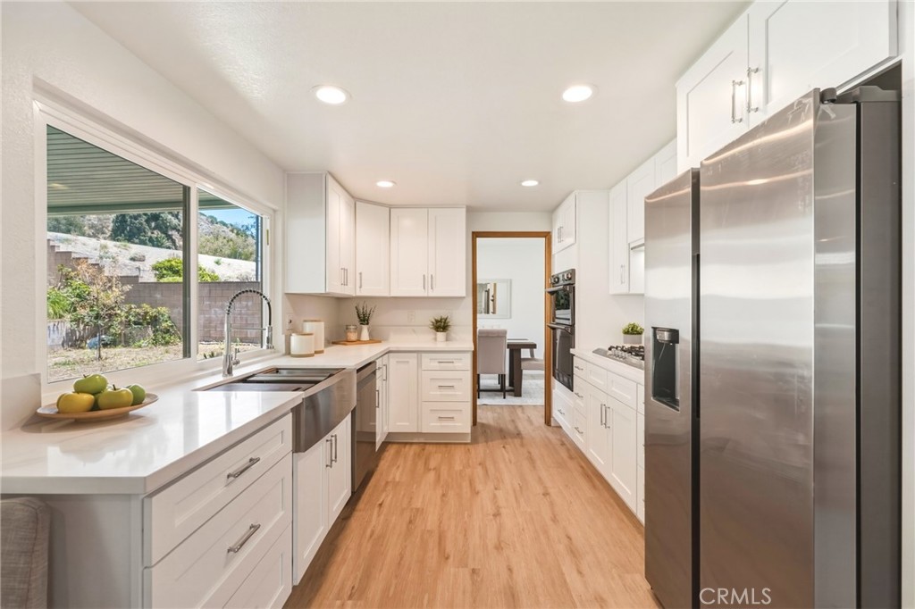 3343 Brookridge Road Duarte, CA 91010 - Photo 22 of 73 Fully renovated kitchen with new smart appliances