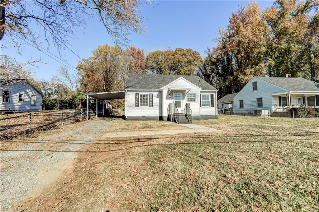 709 Providence Road Graham, NC 27253 - Photo 3 of 36 Gallery Image 3