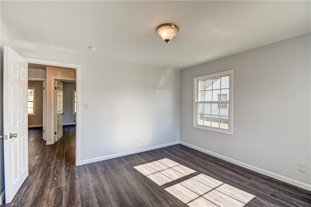 709 Providence Road Graham, NC 27253 - Photo 7 of 36 1st