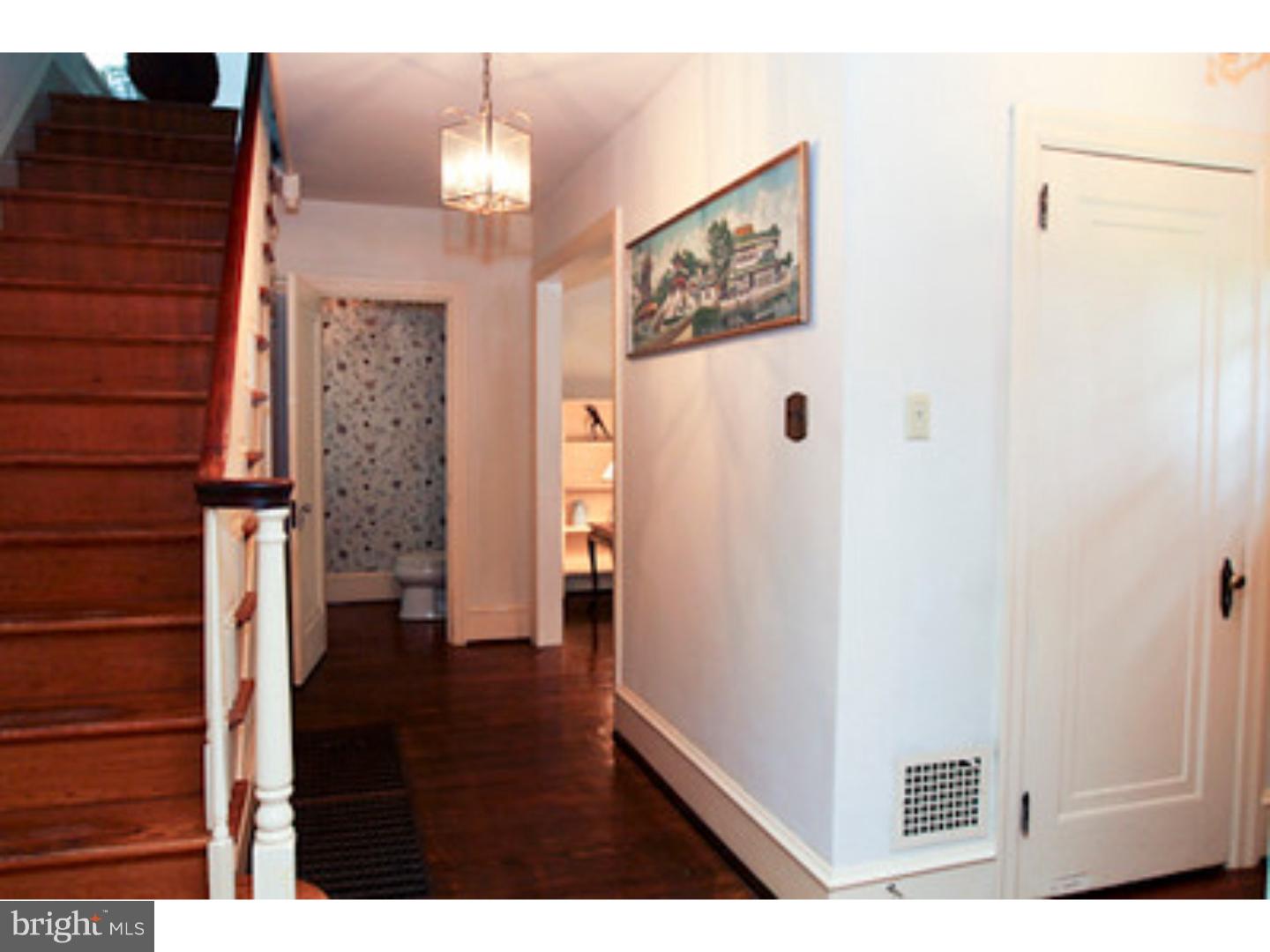723 Clarendon Road Penn Valley, PA 19072 - Photo 3 of 25 Hallway