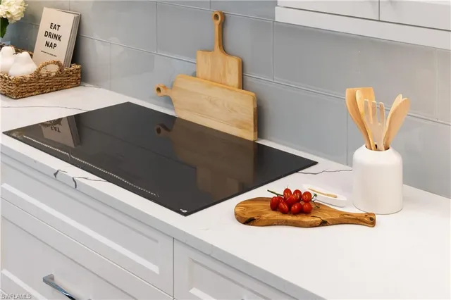 a close view of sink