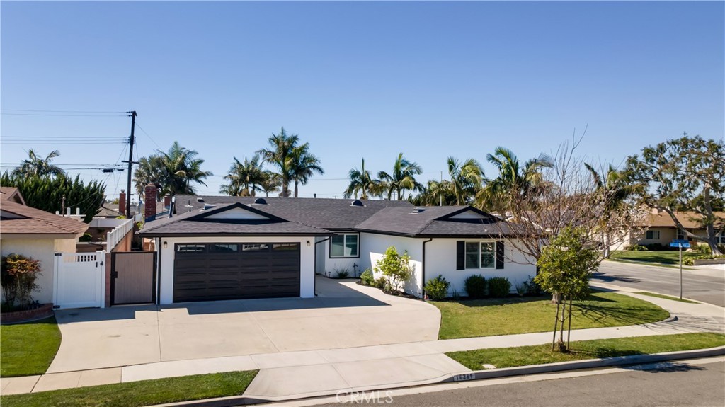 16281 Golden Gate Lane Huntington Beach, CA 92649 - Photo 3 of 22