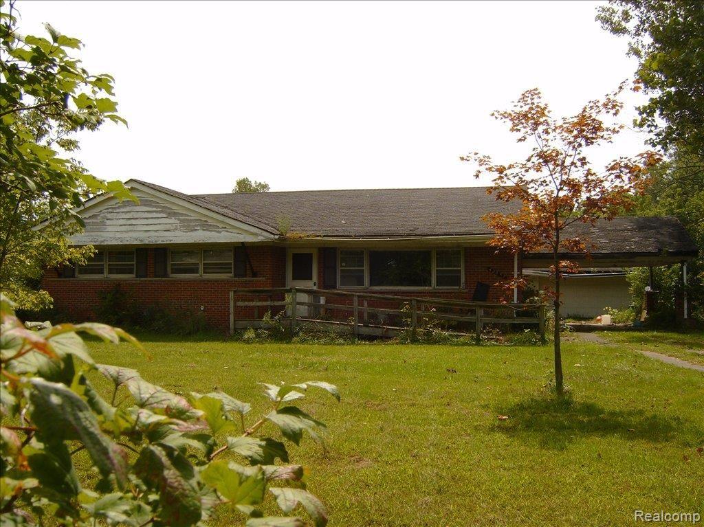 43557 Willow Road Belleville, MI 48111 - Photo 2 of 8 FRONT2
