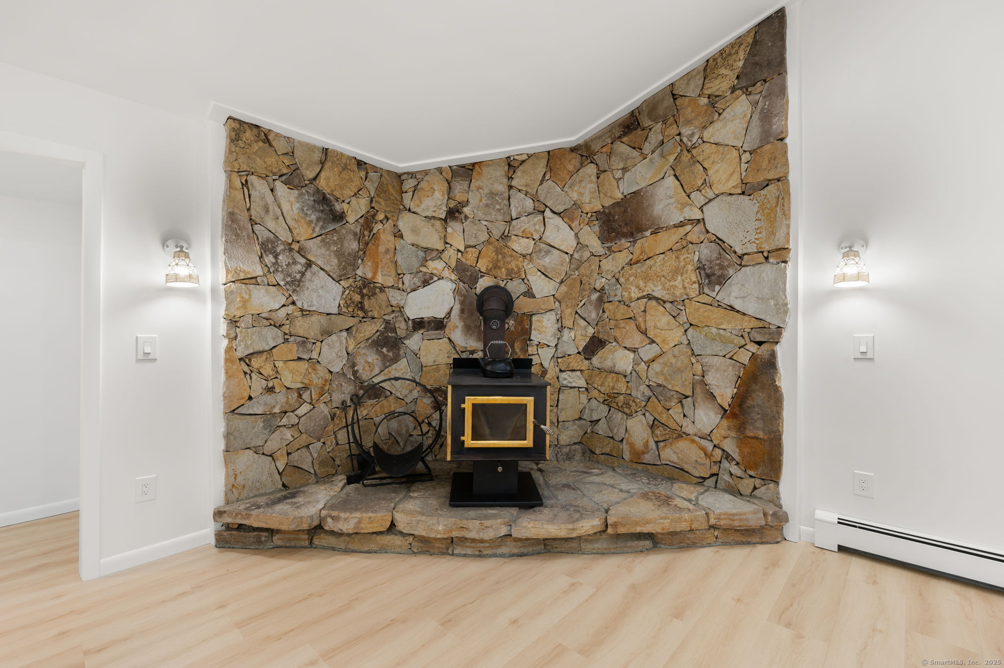 173 Lambtown Road Ledyard, CT 06339 - Photo 14 of 30