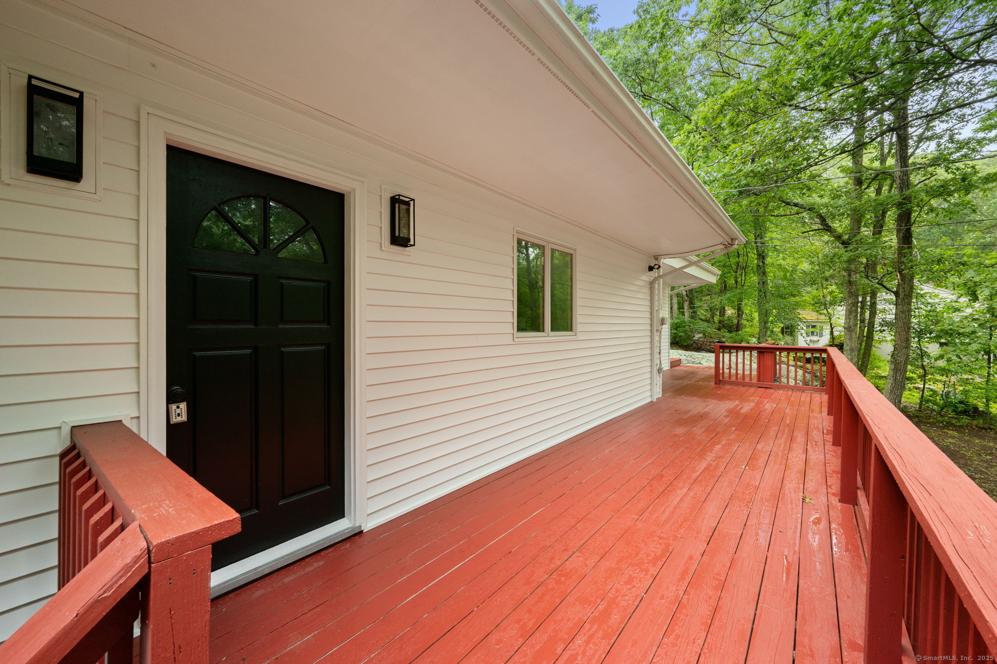 173 Lambtown Road Ledyard, CT 06339 - Photo 4 of 30