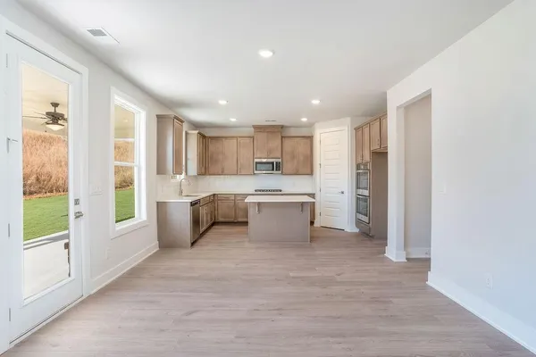 $555,296 | 2600 Parkside Way, Gainesville, GA 30507