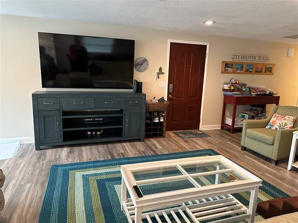 $16,950 | 745 Eldorado Avenue, Clearwater Beach, FL 33767