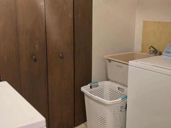 $389,900 | 18067 Meyers Drive, Spring Lake, MI 49456