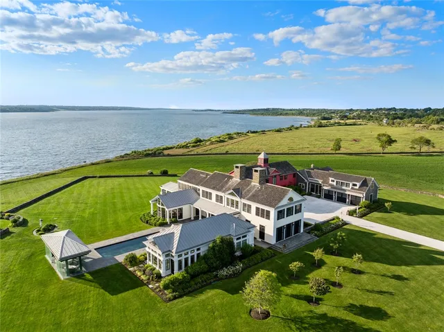 $22,500,000 | 441 West Main Road, Little Compton, RI 02837