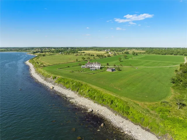 $22,500,000 | 441 West Main Road, Little Compton, RI 02837