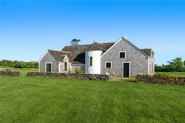 $22,500,000 | 441 West Main Road, Little Compton, RI 02837