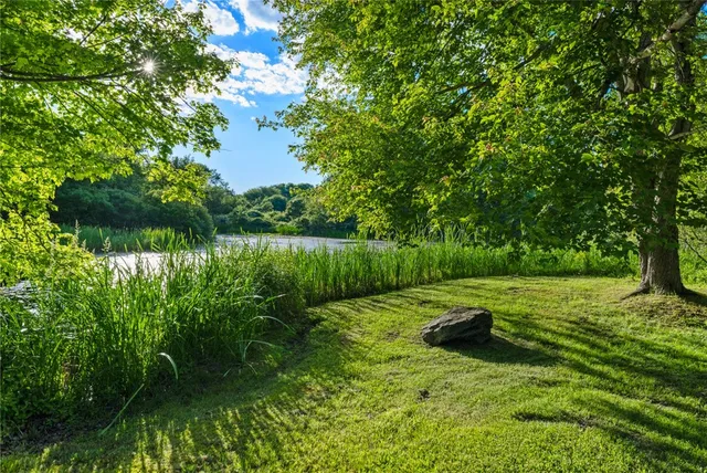 $22,500,000 | 441 West Main Road, Little Compton, RI 02837