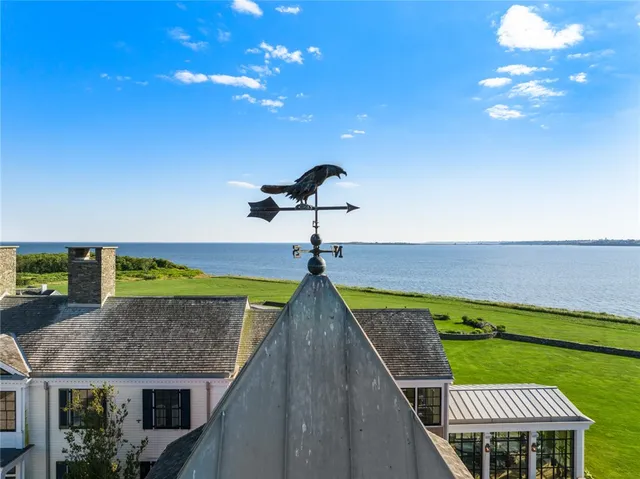 $22,500,000 | 441 West Main Road, Little Compton, RI 02837