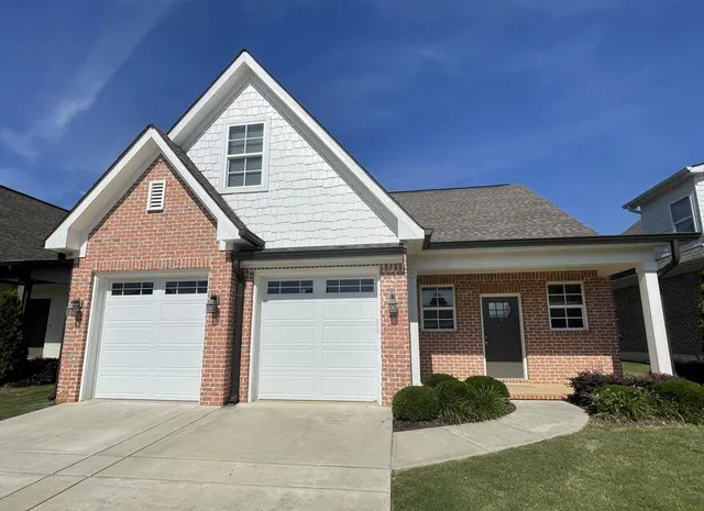 $2,700 | 8133 Double Eagle Court, Ooltewah, TN 37363