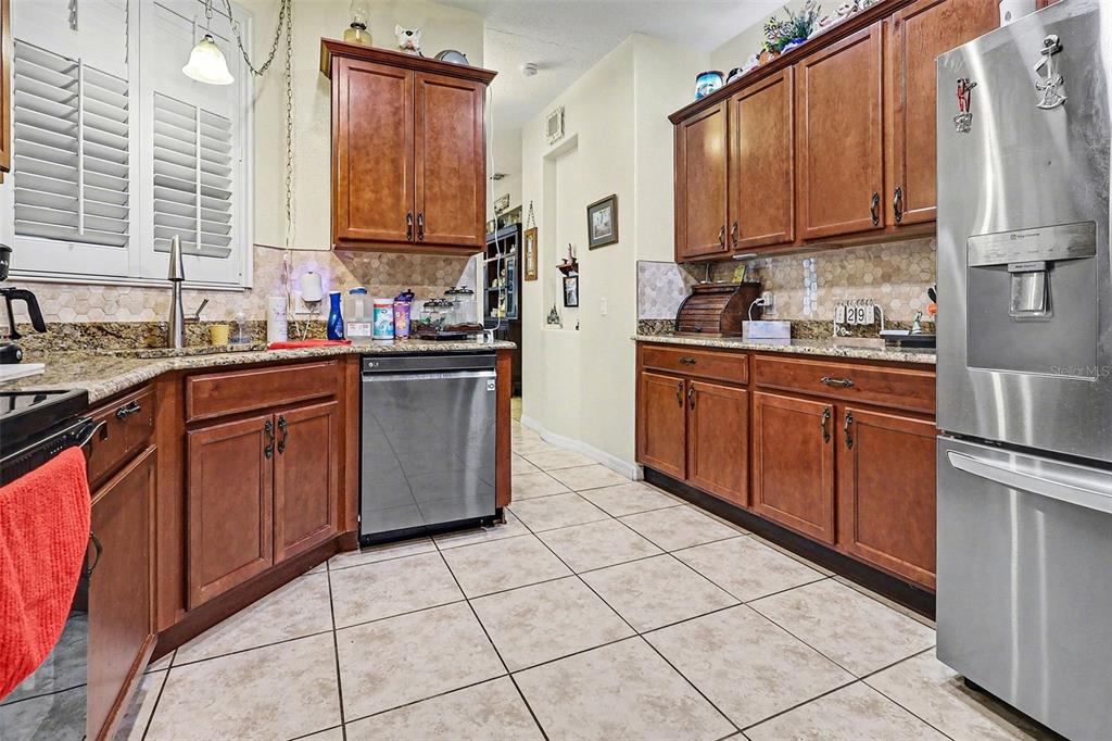 640 Grand Canal Drive Kissimmee, FL 34759 - Photo 11 of 28
