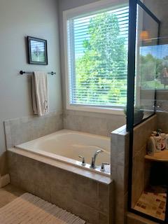 3424 Earhart Road Mount Juliet, TN 37122 - Photo 14 of 24 Large garden tub