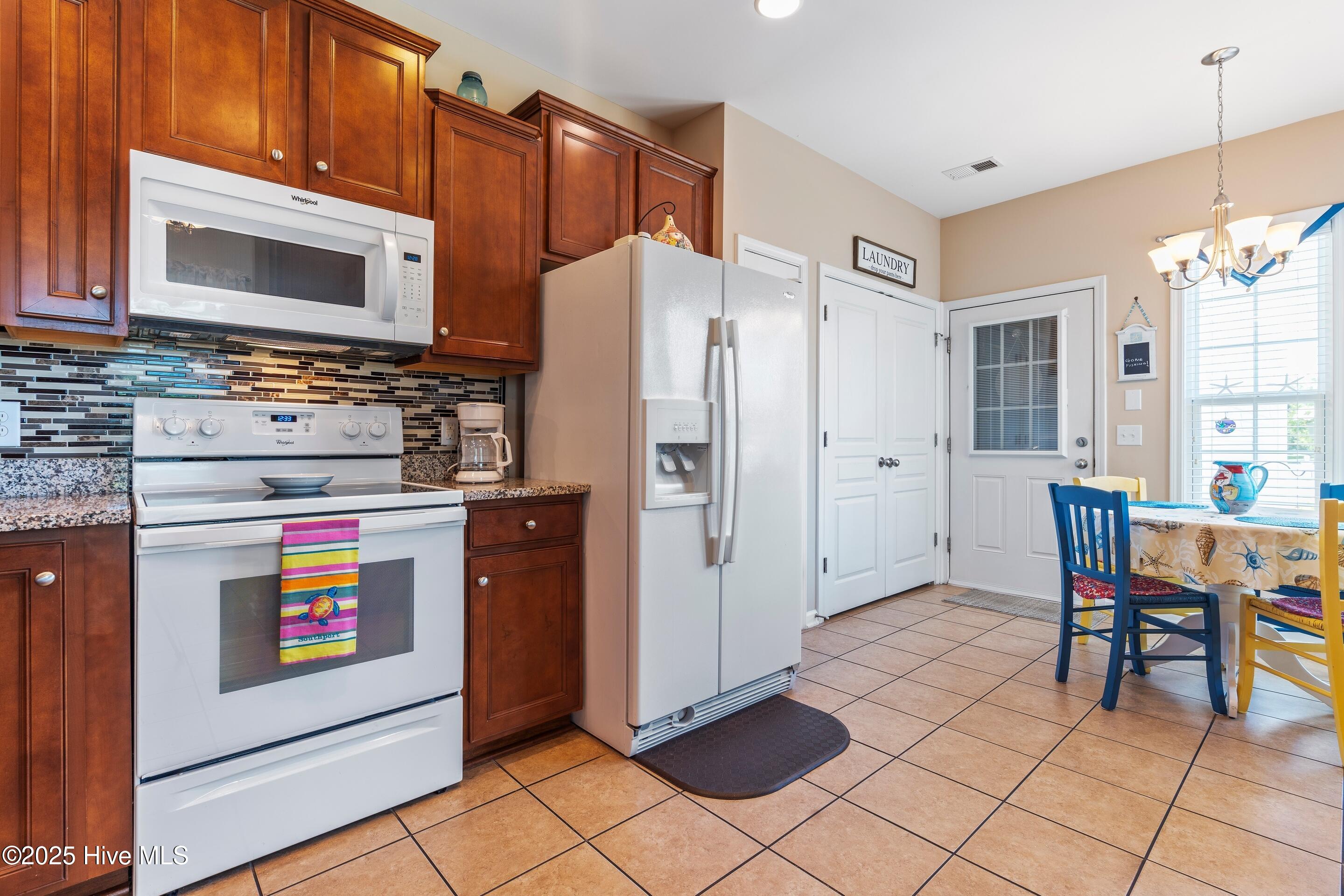 5045 Ballast Road Southport, NC 28461 - Photo 18 of 55 Dining