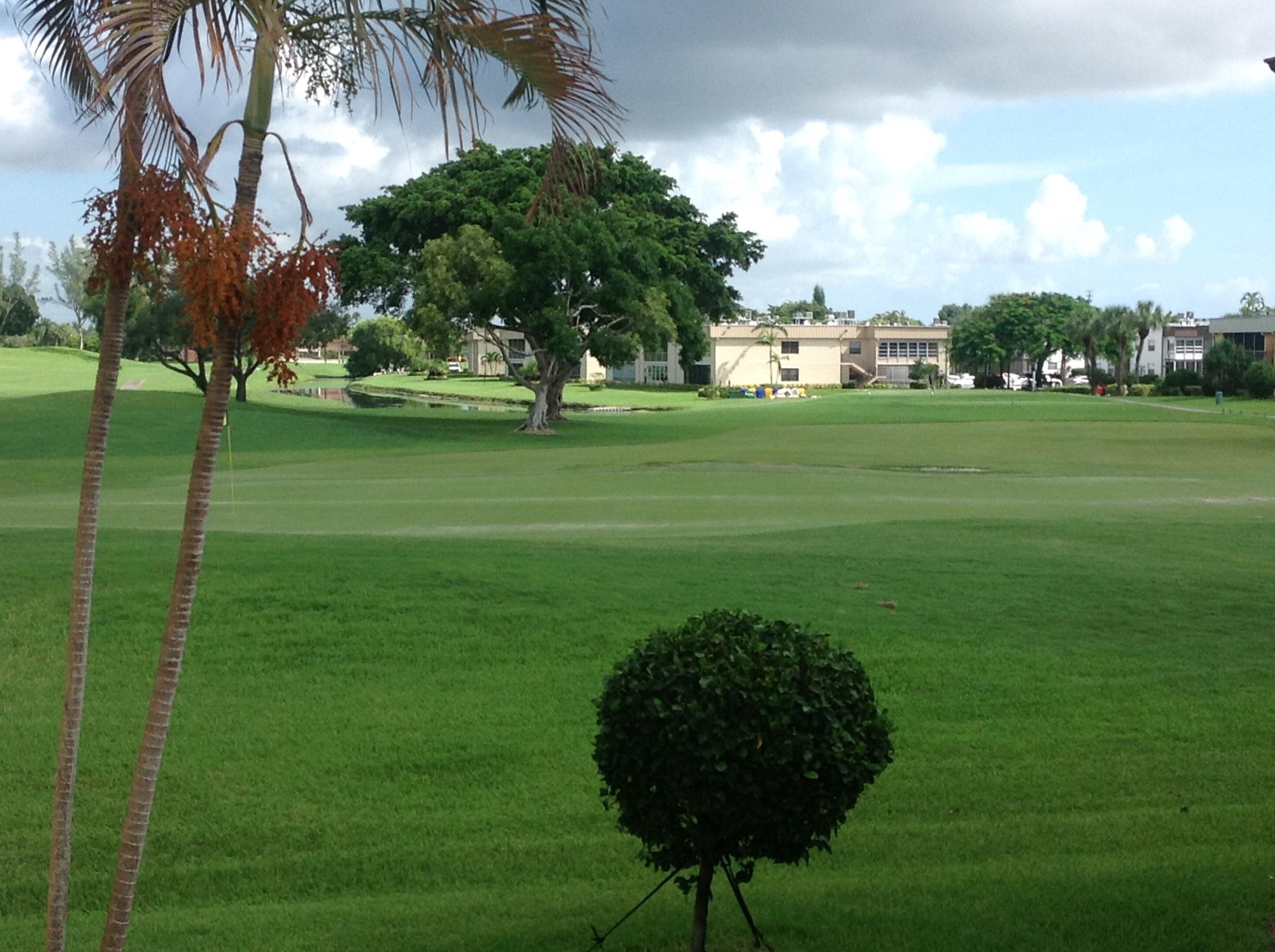 116 Burgundy B Delray Beach, FL 33484 - Photo 29 of 31 Golf and Lake