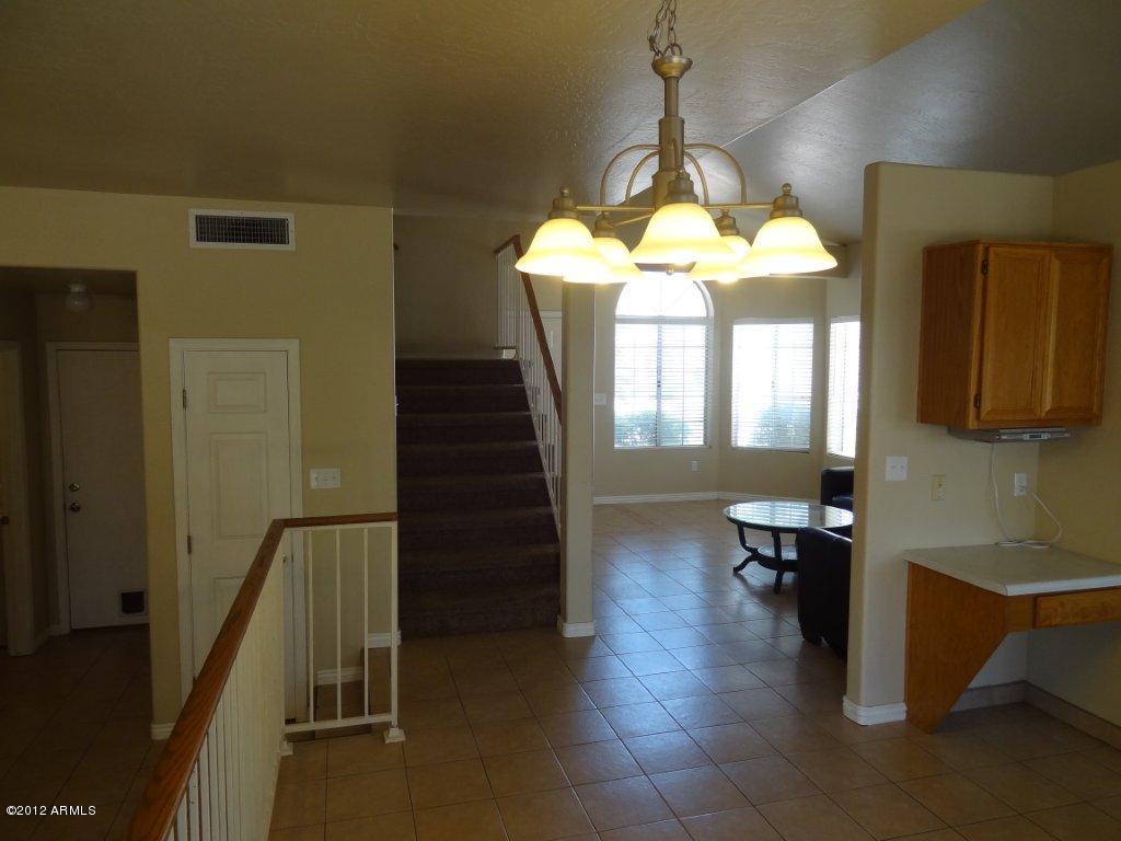 3134 East McKellips Road, Unit 113 Mesa, AZ 85213 - Photo 8 of 23 Eat-in kitchen