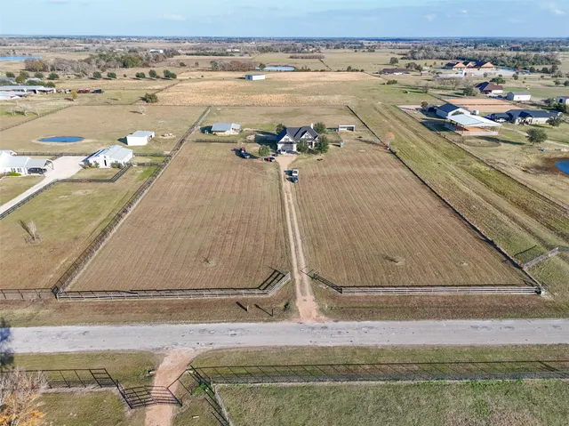 $725,000 | 26752 Nelson Road, Hempstead, TX 77445
